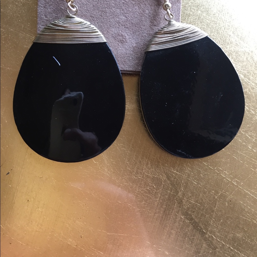 Stylish earrings